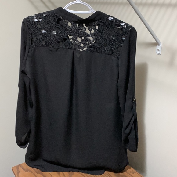 Black Floral Lace Blouse - Picture 2 of 4